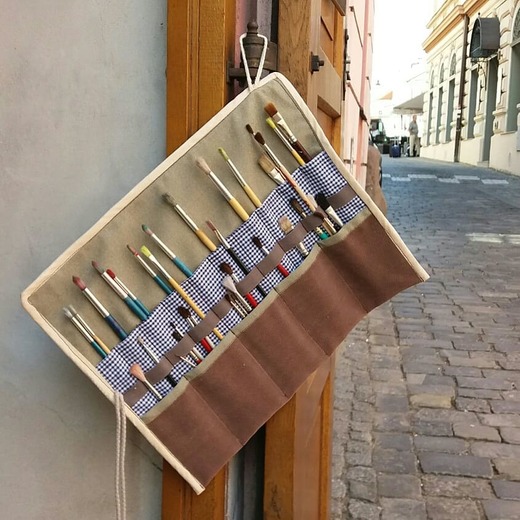 organizér na štětce