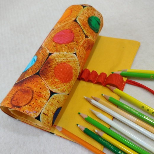 pastelkovník oranžové pastelky (5).jpg