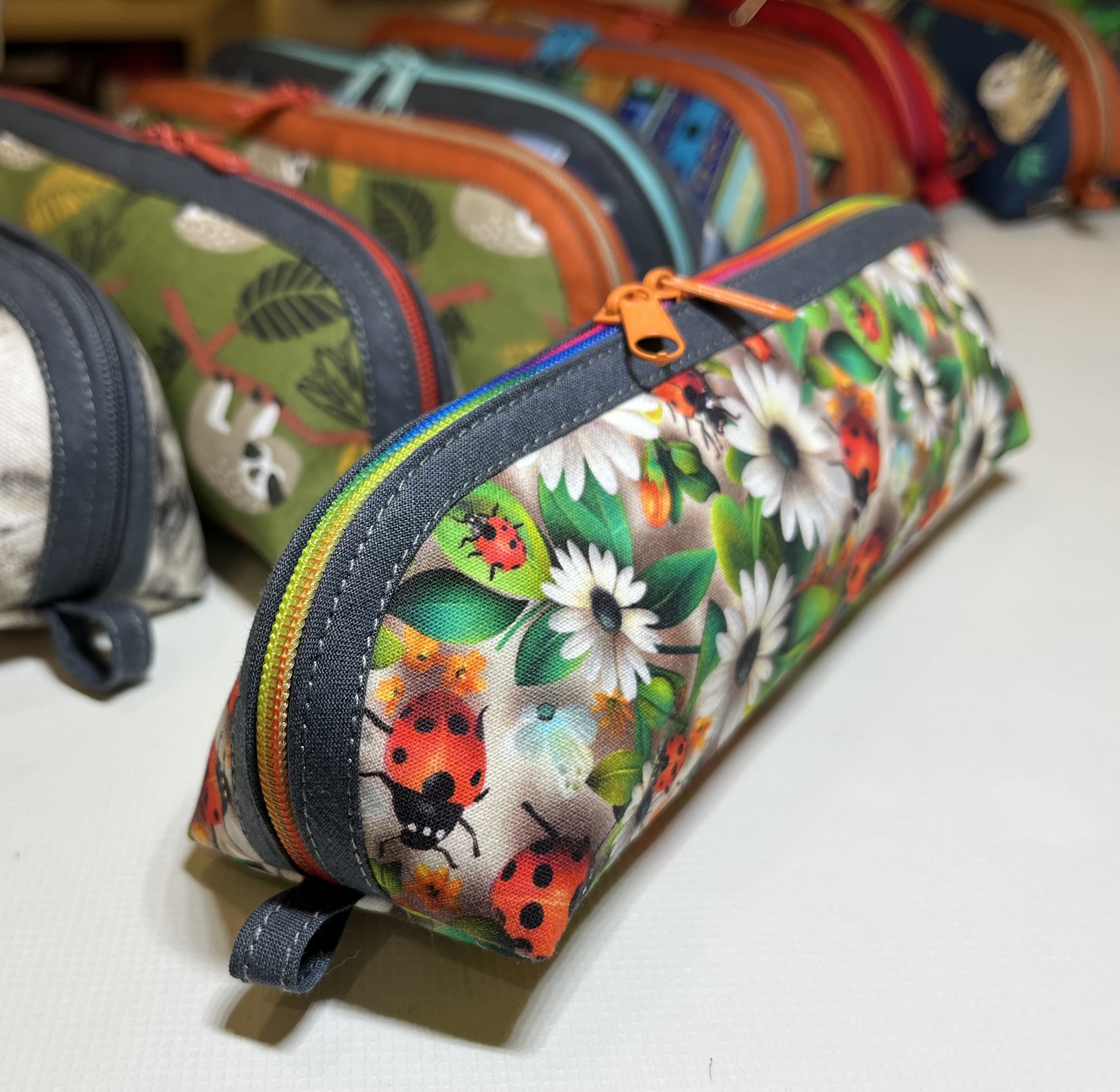 Penál Berušky a kopretiny 