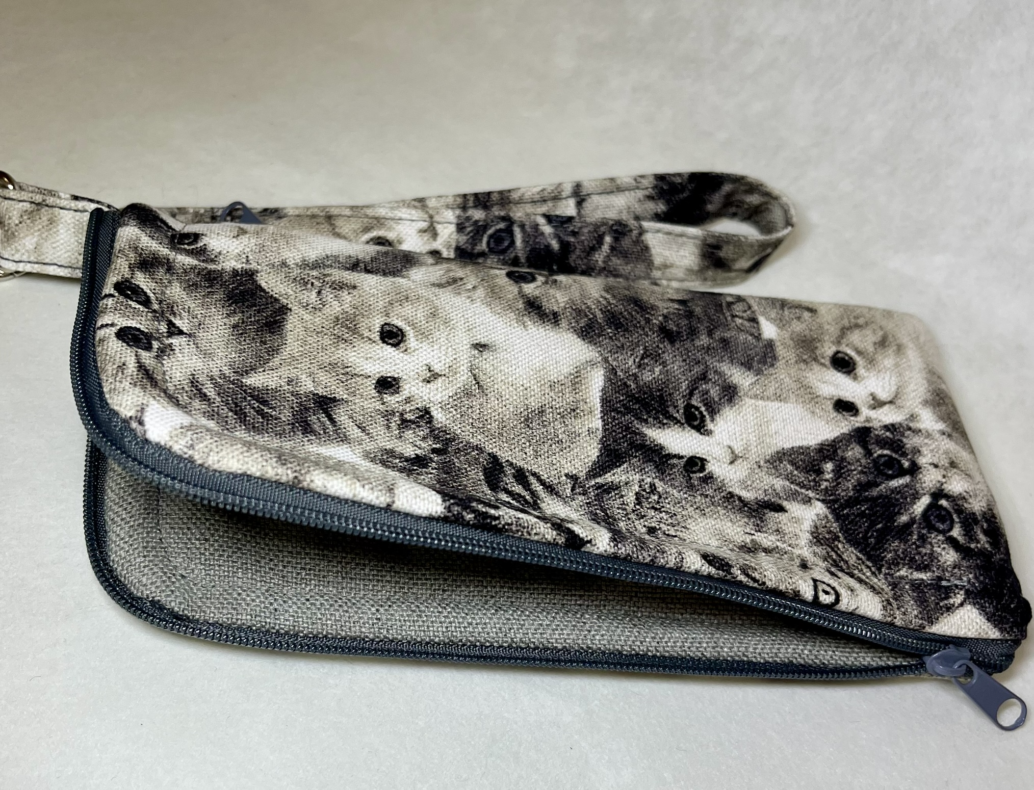 obal na mobil KOČIČÍ 3