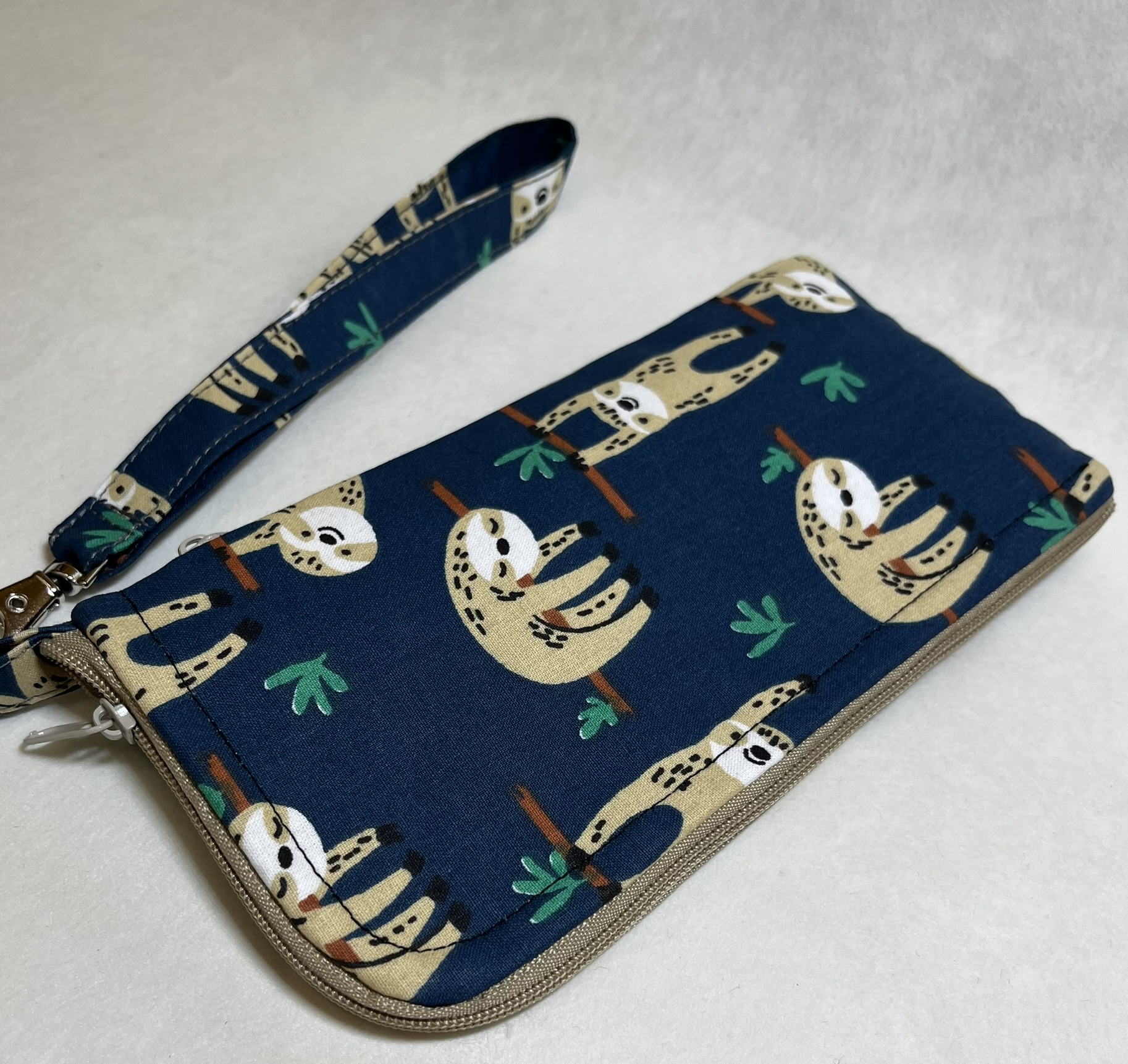 obal na mobil LENOCHODI 3