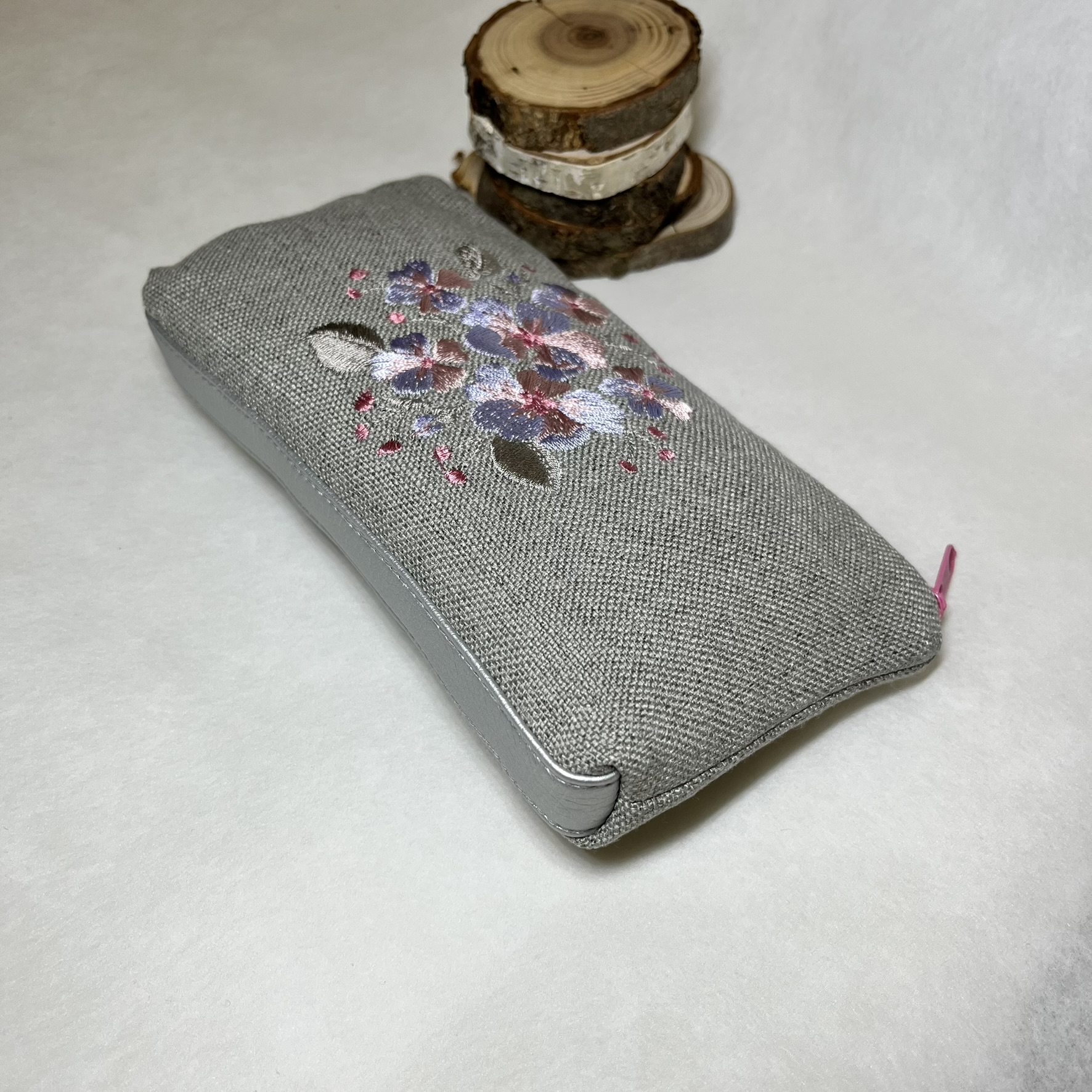 taštička s výšivkou 16